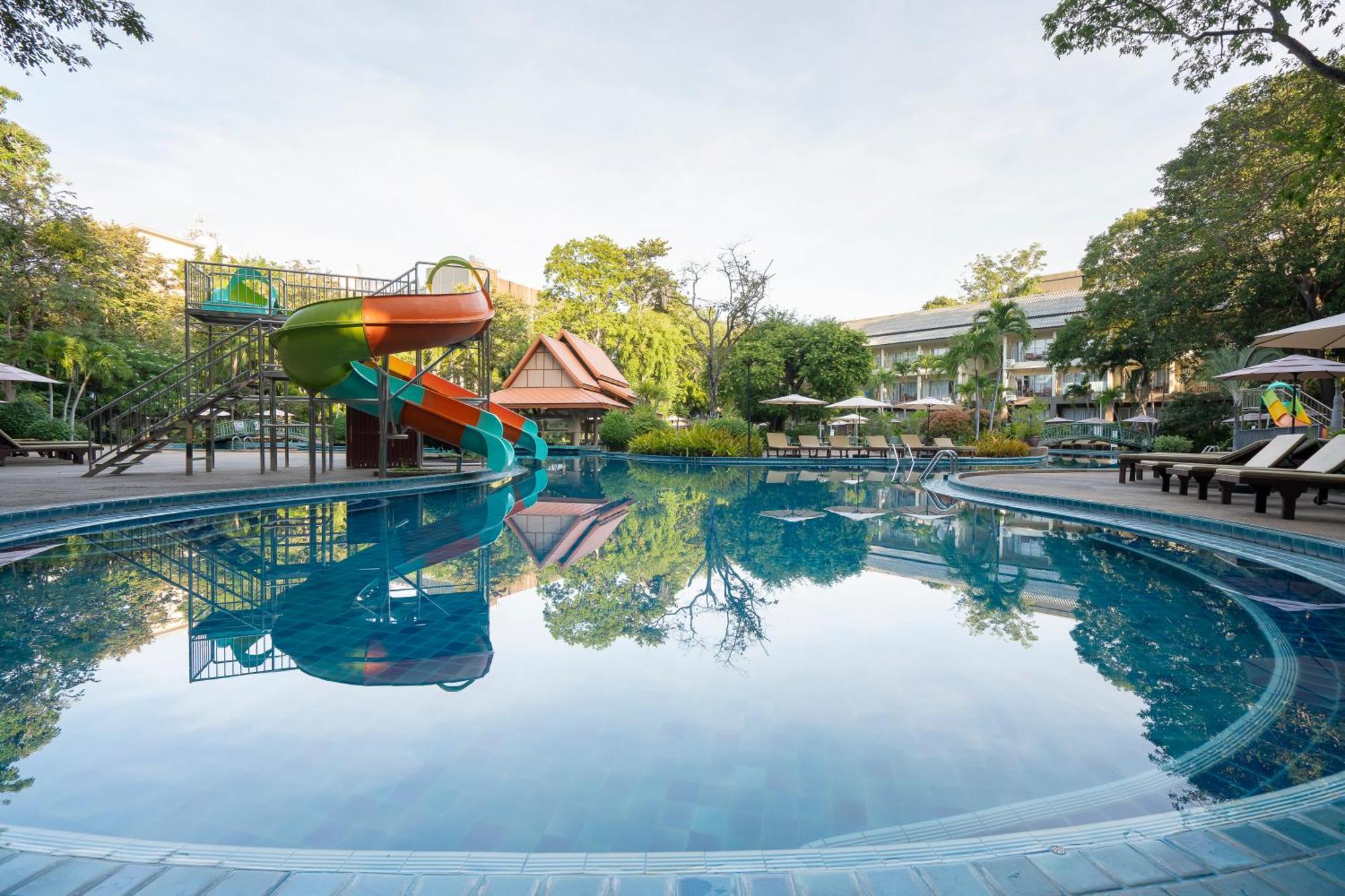 The Green Park Resort Паттая Екстер'єр фото