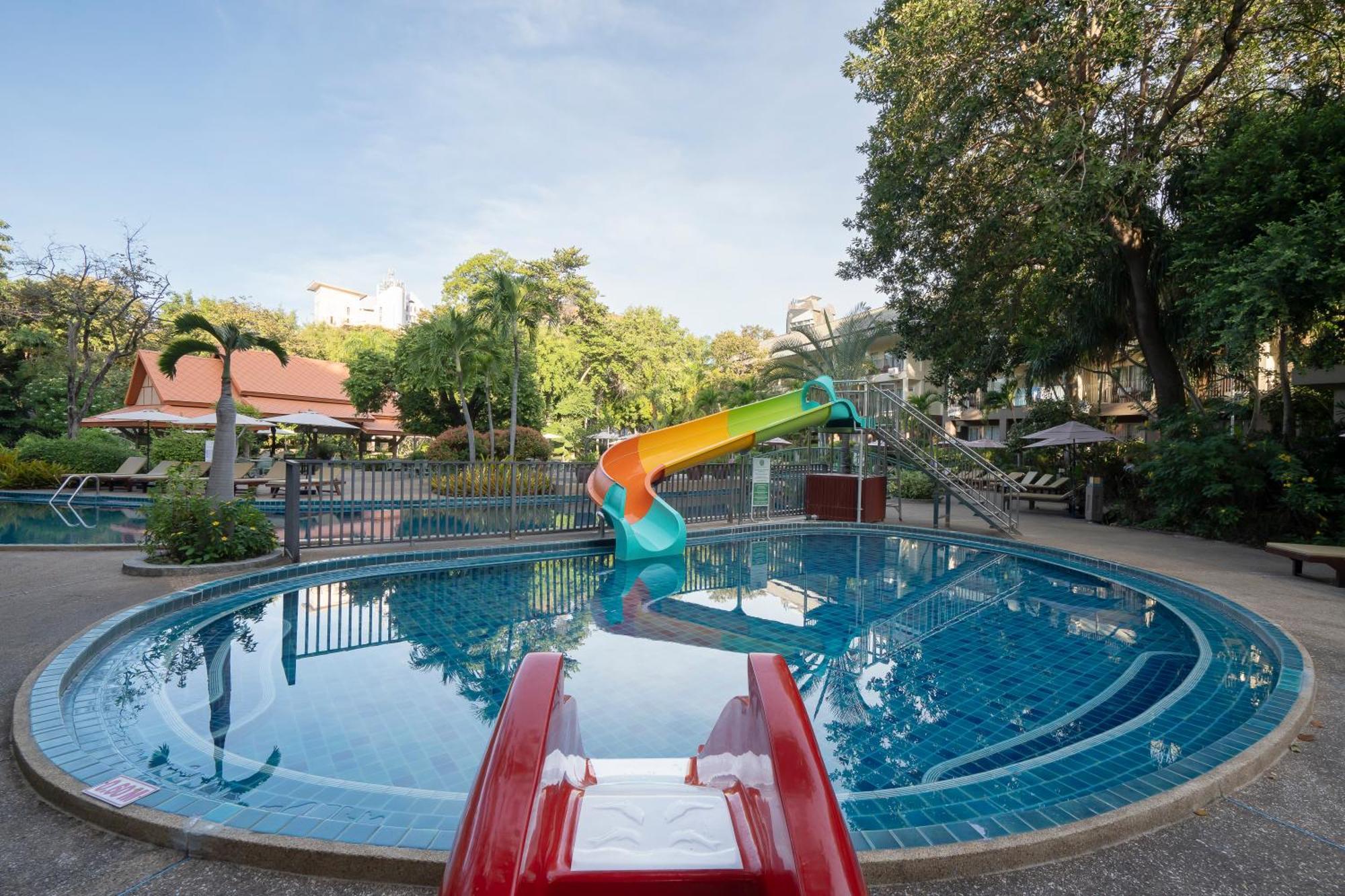 The Green Park Resort Паттая Екстер'єр фото